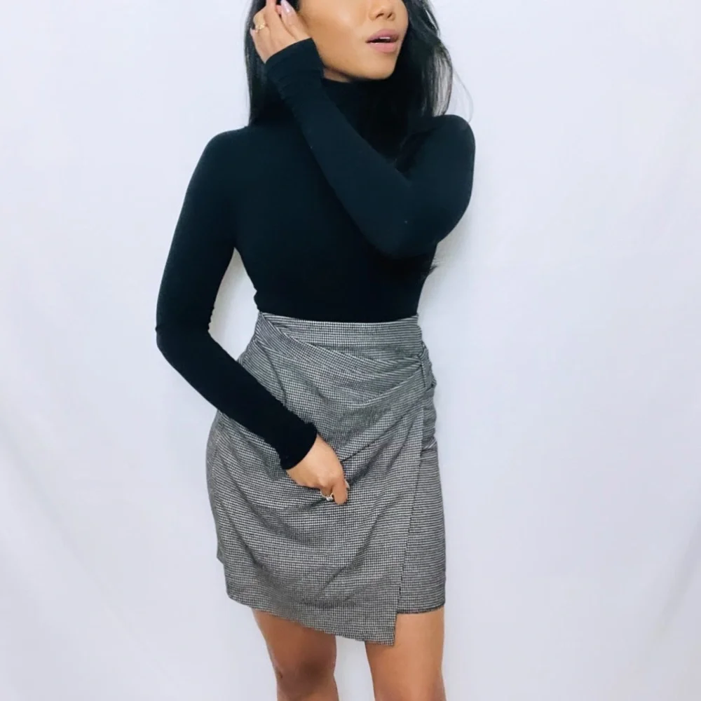 Club Monaco beautiful black