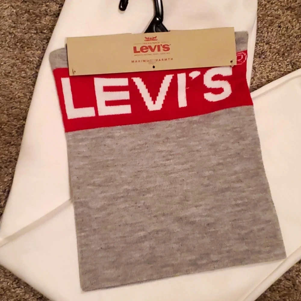 Levi's Neck Warmer 🎉Host Pick 🎉