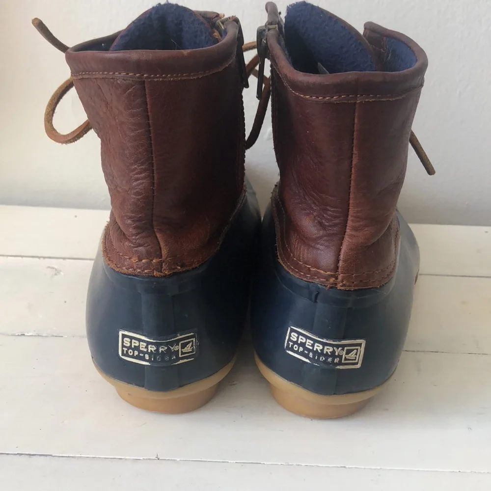 Sperry Saltwater Topsider Leather Women’s Snow Duck Boots in Navy Blue Sz 8.5
