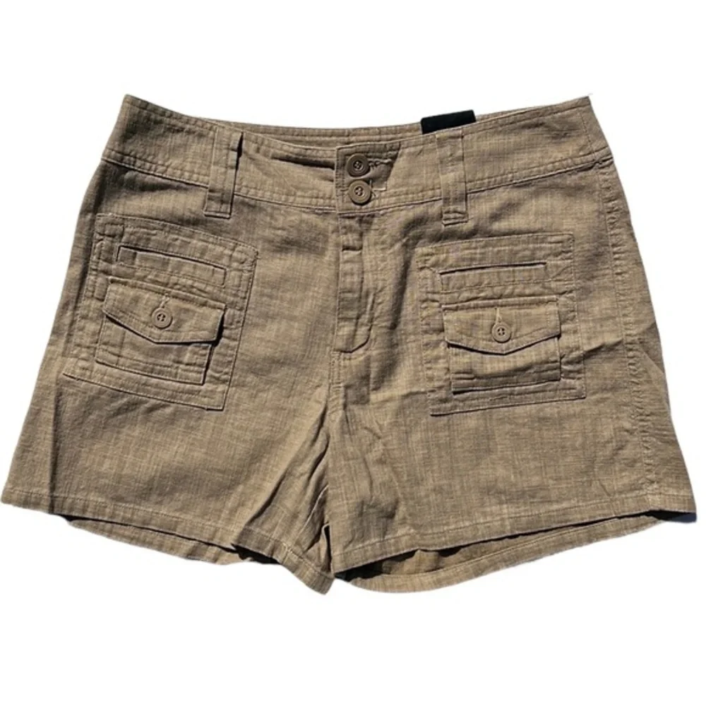 Northcrest liberty khaki patch pocket shorts Size 8 new