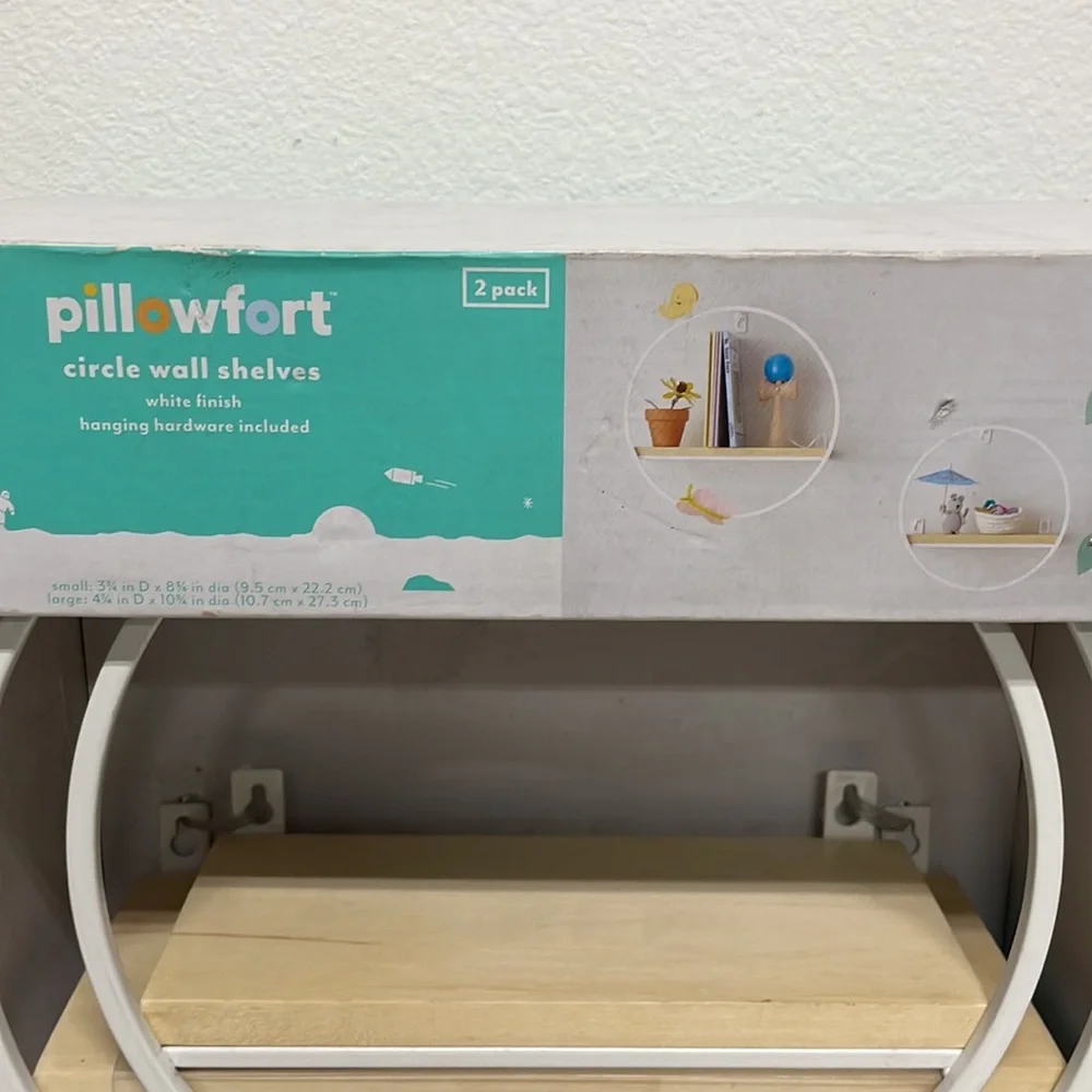 Circle wall shelves