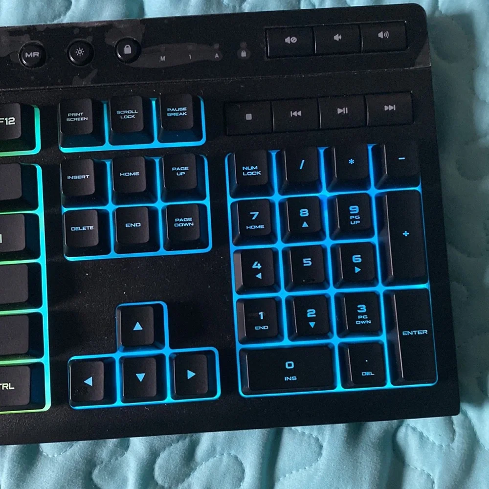Corsair gaming k55