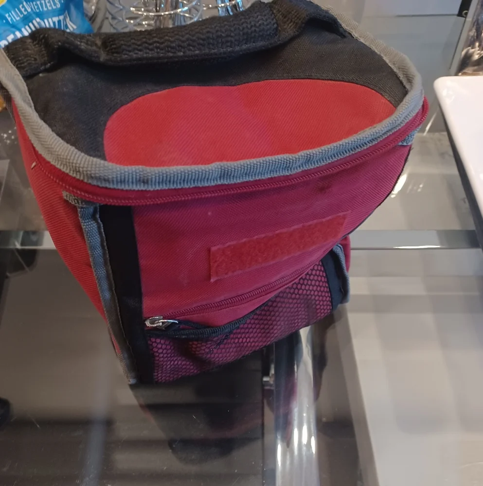 Insulated travel lunch bag