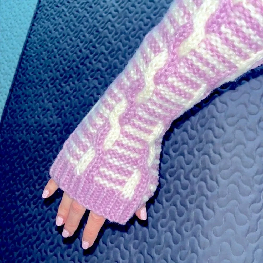 Free People Mariella Chunky Arm Warmers Pink/Cream Combo