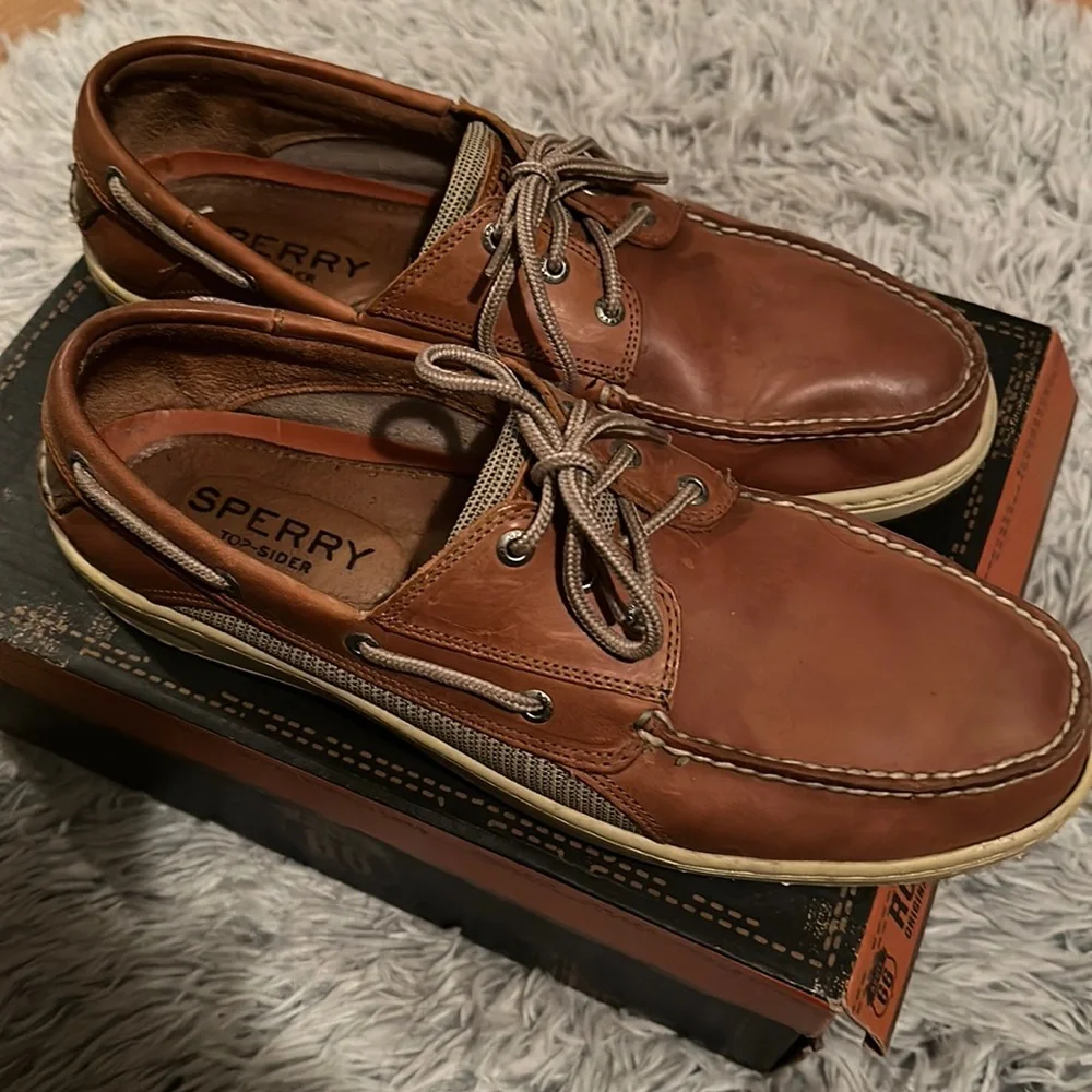 Sperry boat shoes
