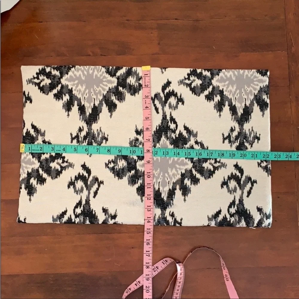 NWOT Williams Sonoma Home Tiana Medallion Ikat Jacquard Lumbar Pillow Cover