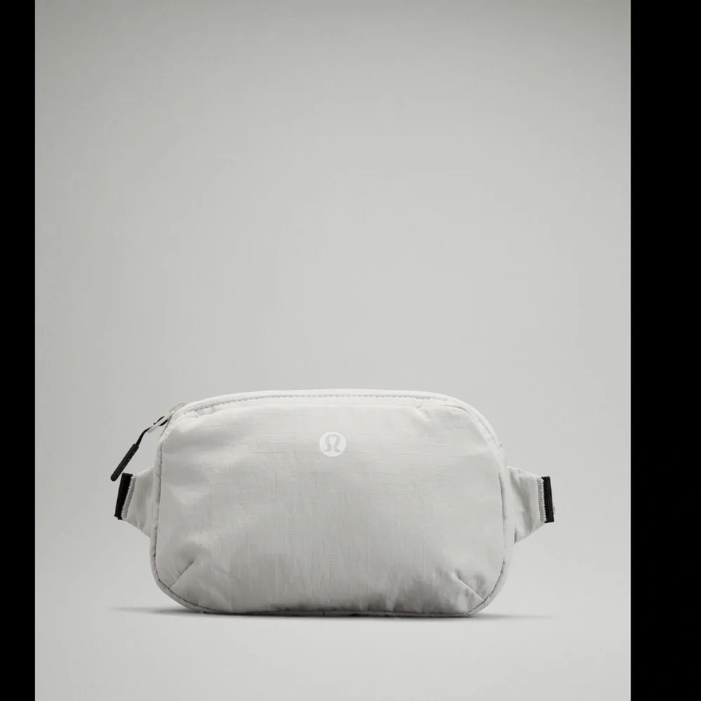 lululemon athletica color vapor