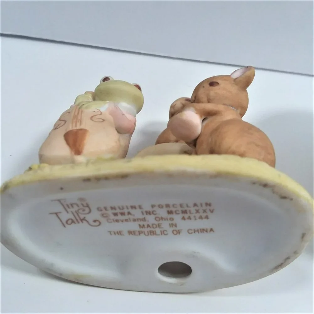 Vintage Porcelain Figurines Mice Mouse Frogs porcelain collectable