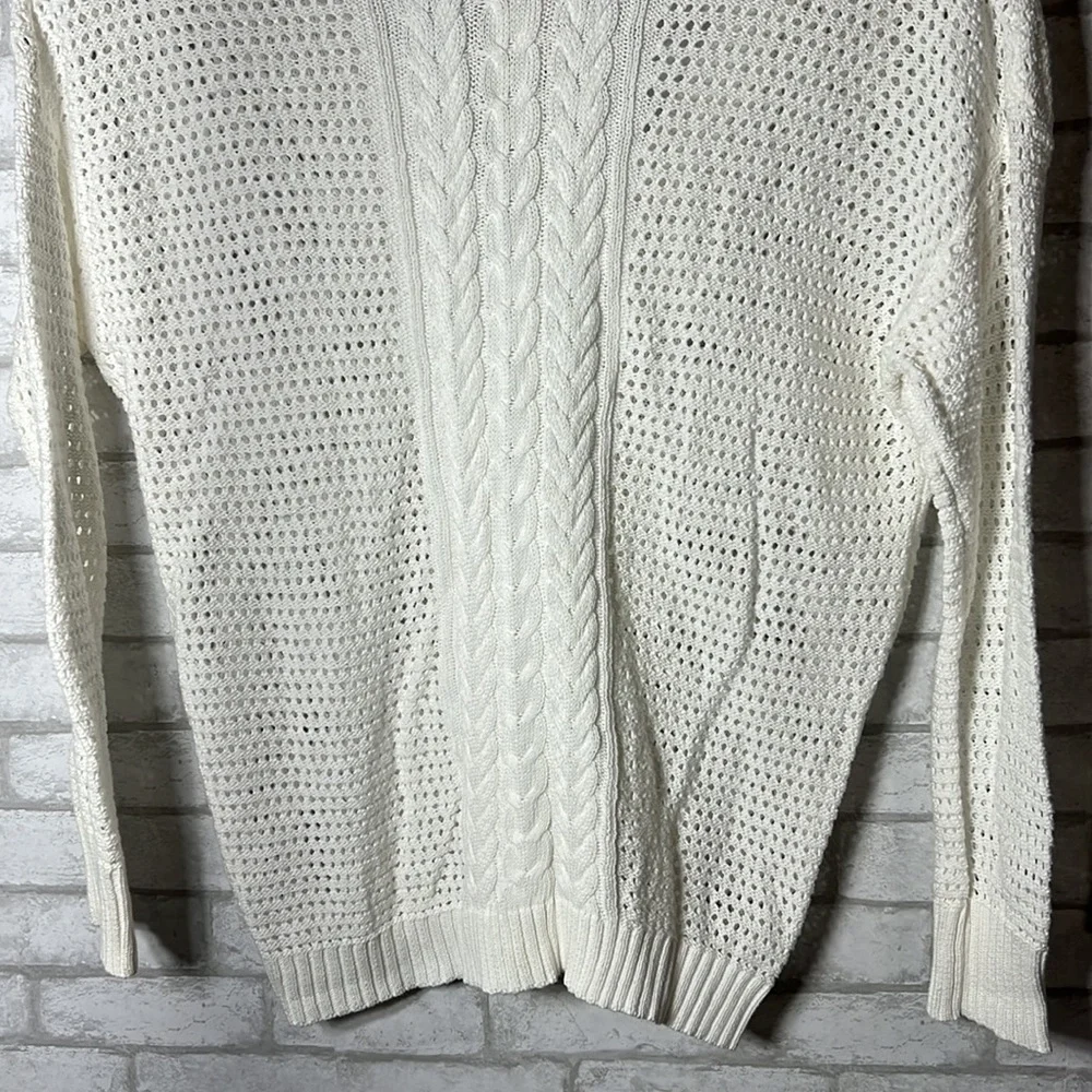 Lane Bryant white cable