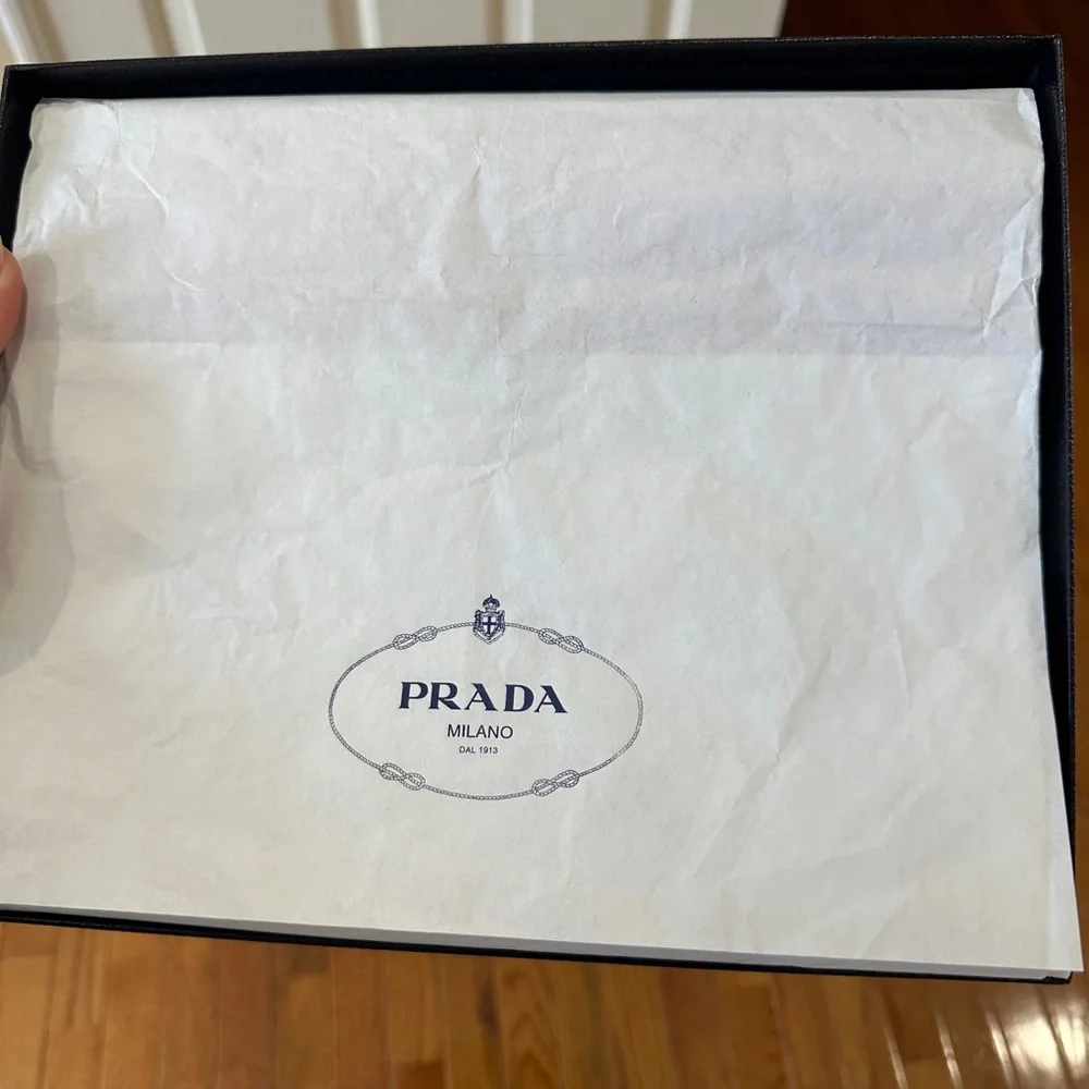 Prada still mint