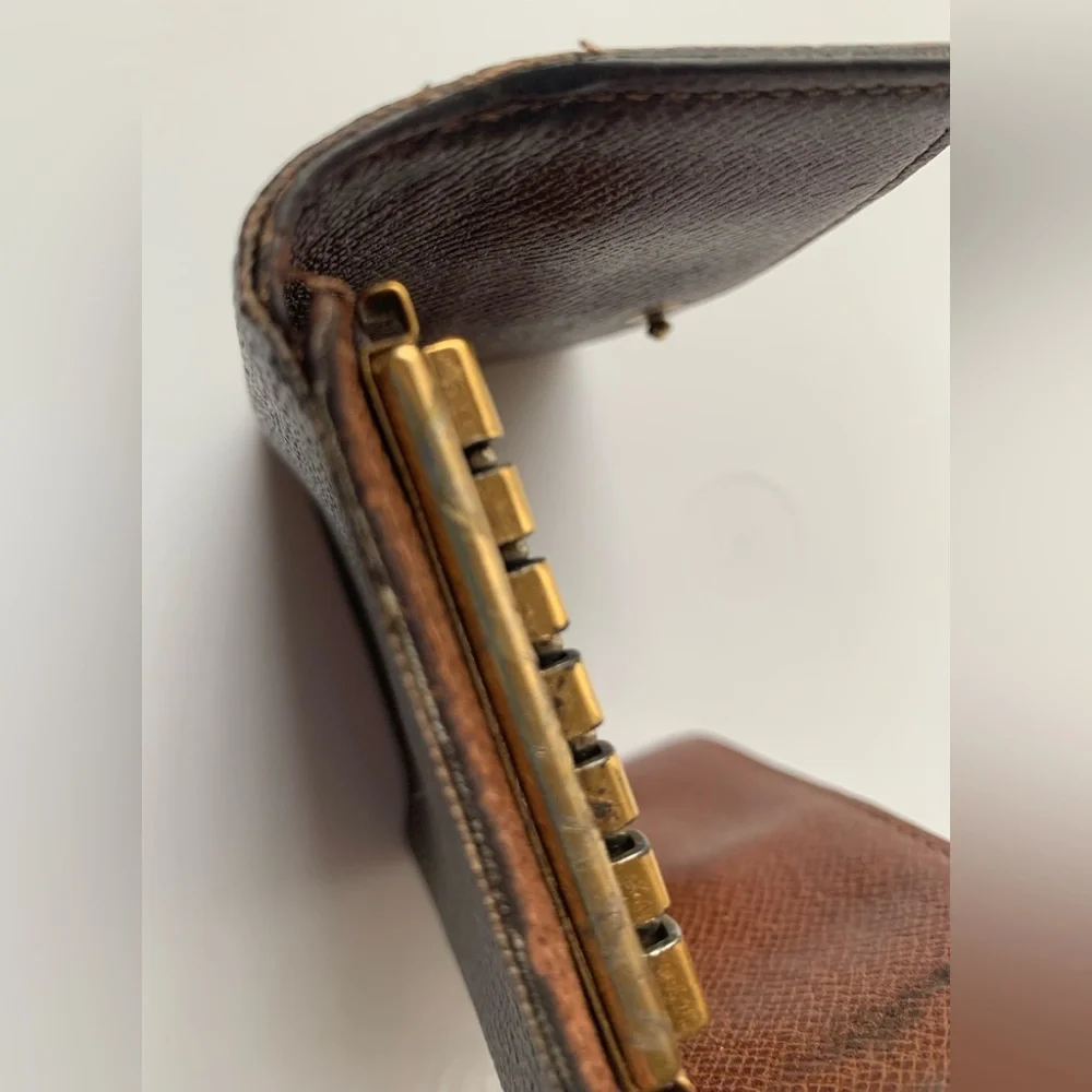 LOUIS VUITTON: Rare Vintage LV Monogram 6 Key Ring Holder Wallet Good Condition