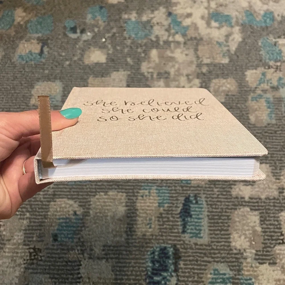 Sweet Water Decor 📔 she