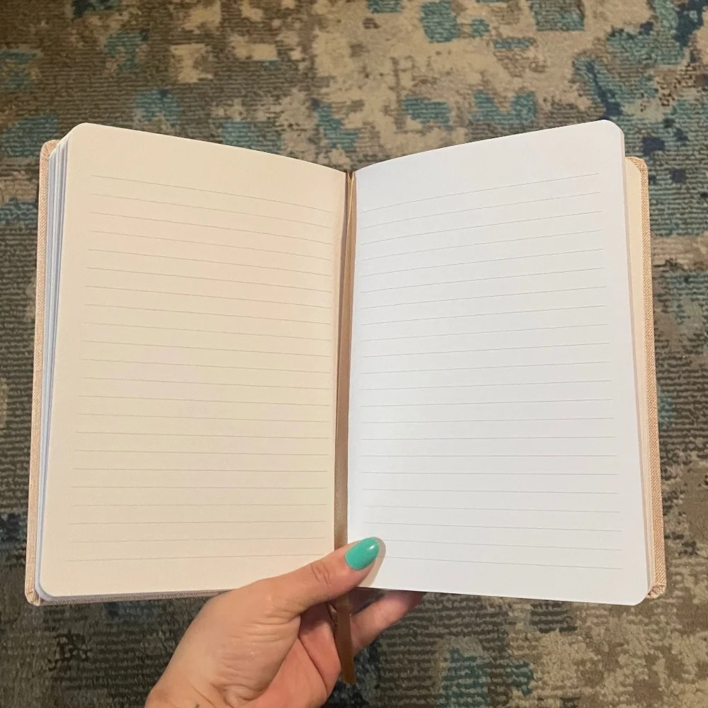 Sweet Water Decor 📔 she