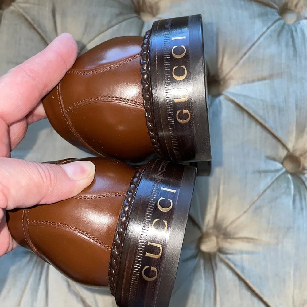 New authentic mens gucci loafers