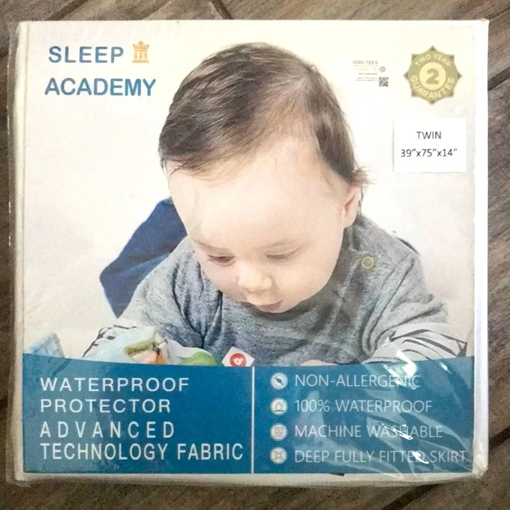 Sleep Academy mattress protector. NWT