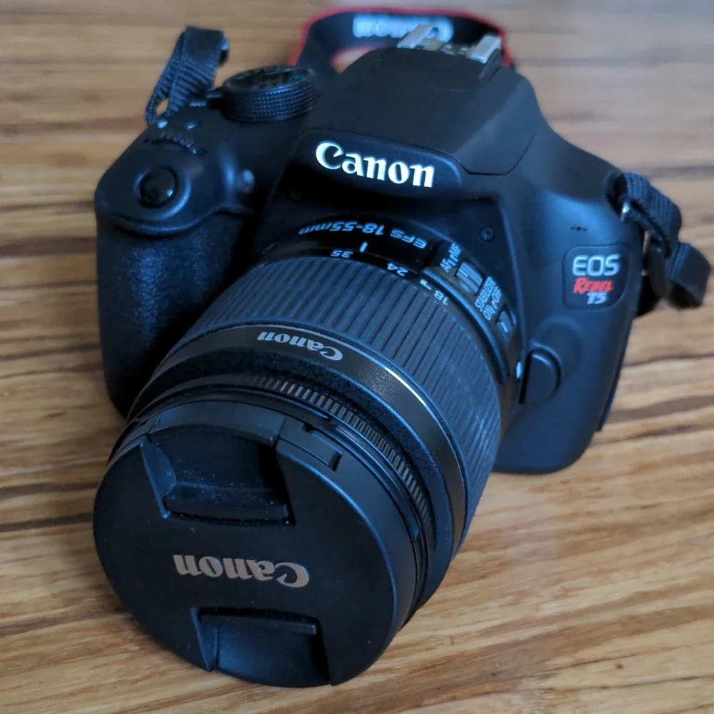 Canon EOS Rebel T5 Camera
