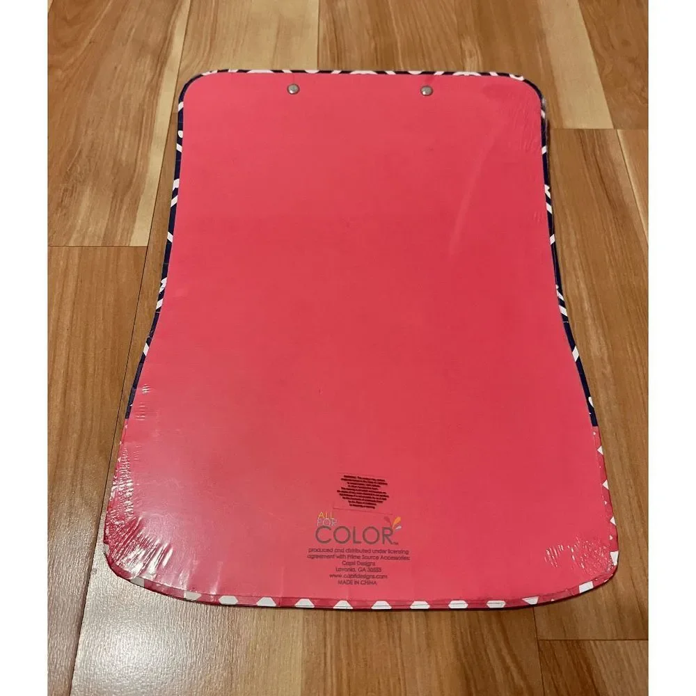 All For Color desk matching your