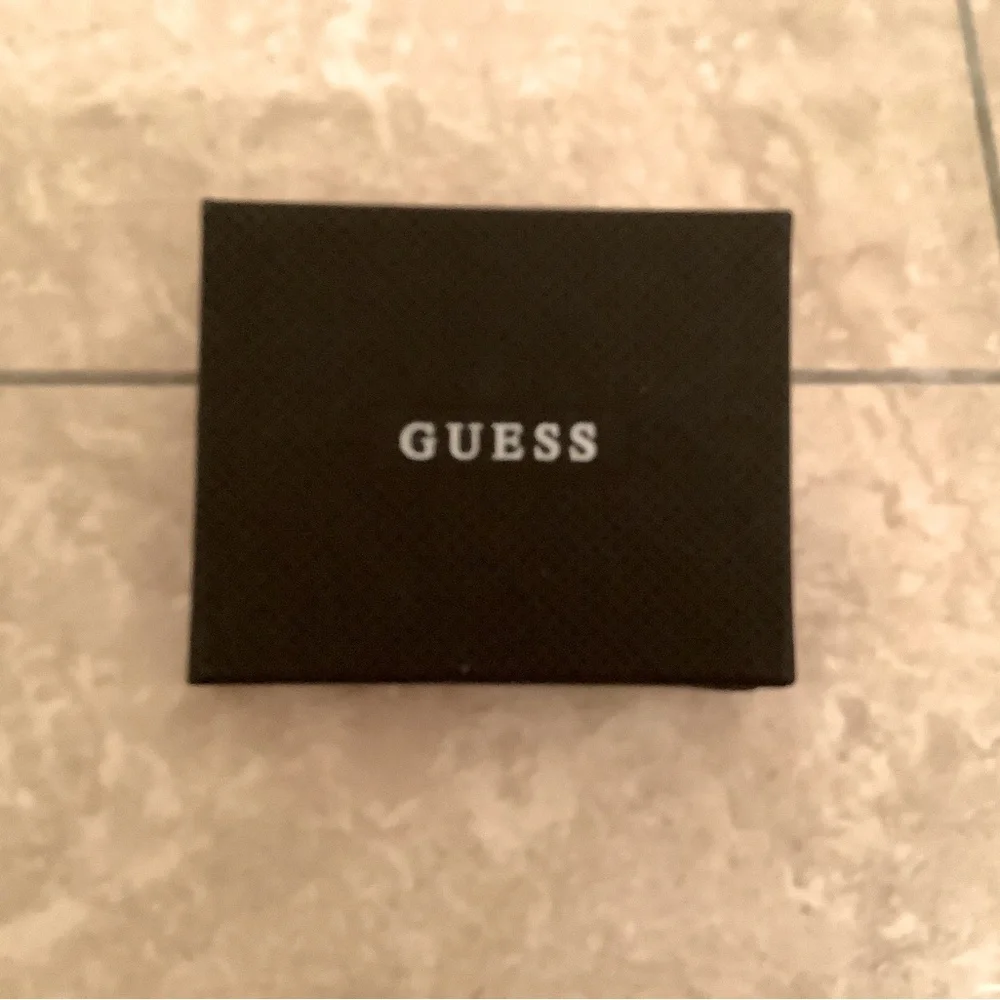 Guess new all