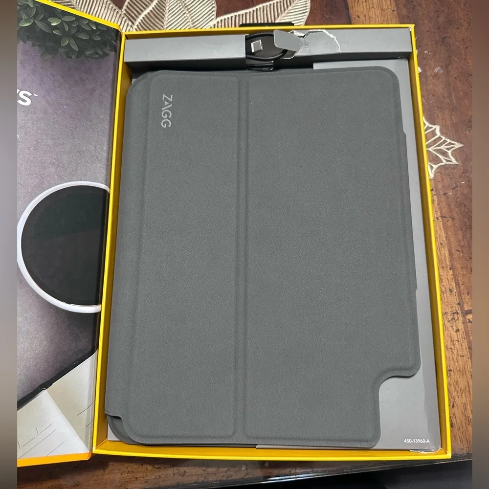 Zagg rigid any detachable