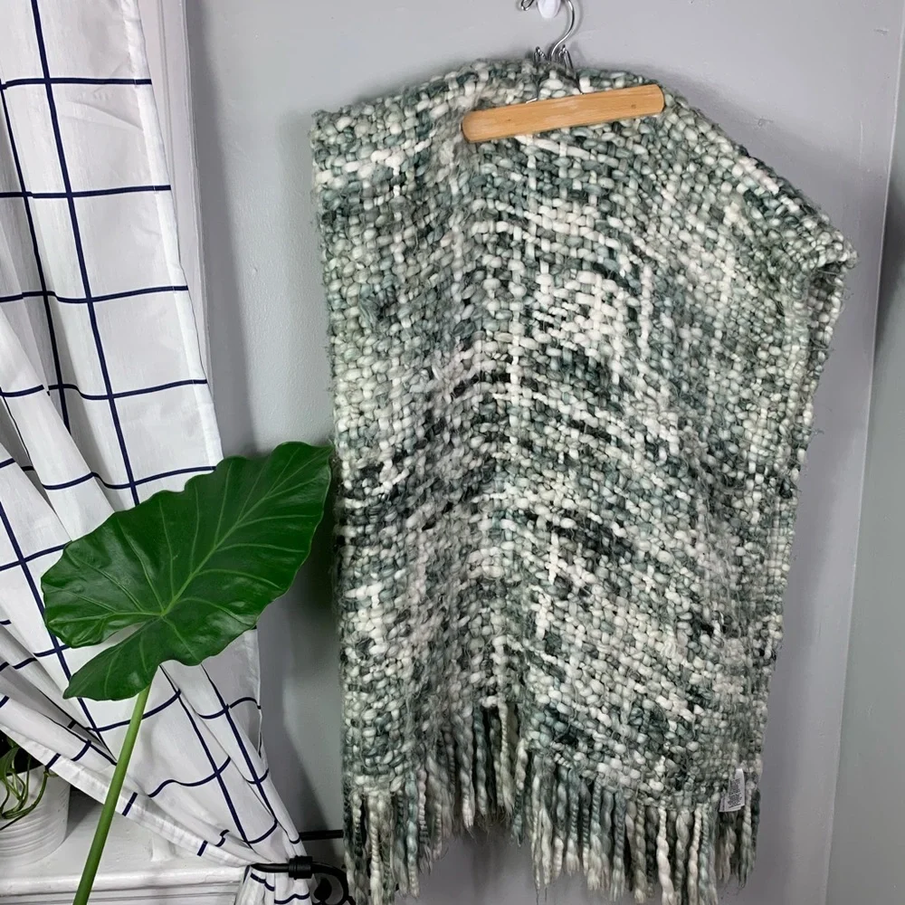 West Elm reposhing this