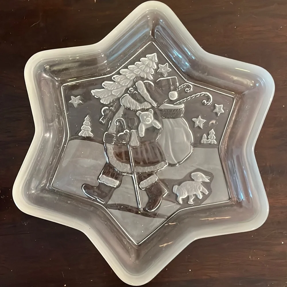 Mikasa Christmas Star Plate Teddy Sweet 9 1/4 with box