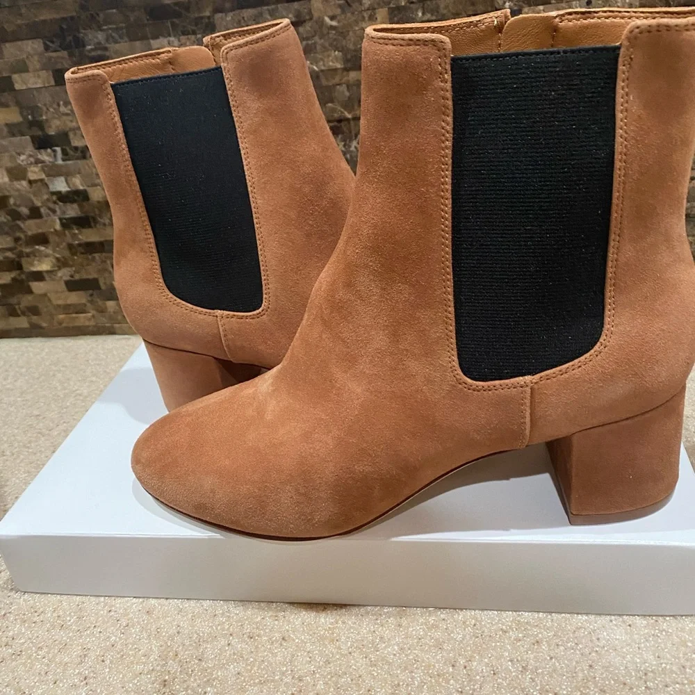 Tory Burch true size