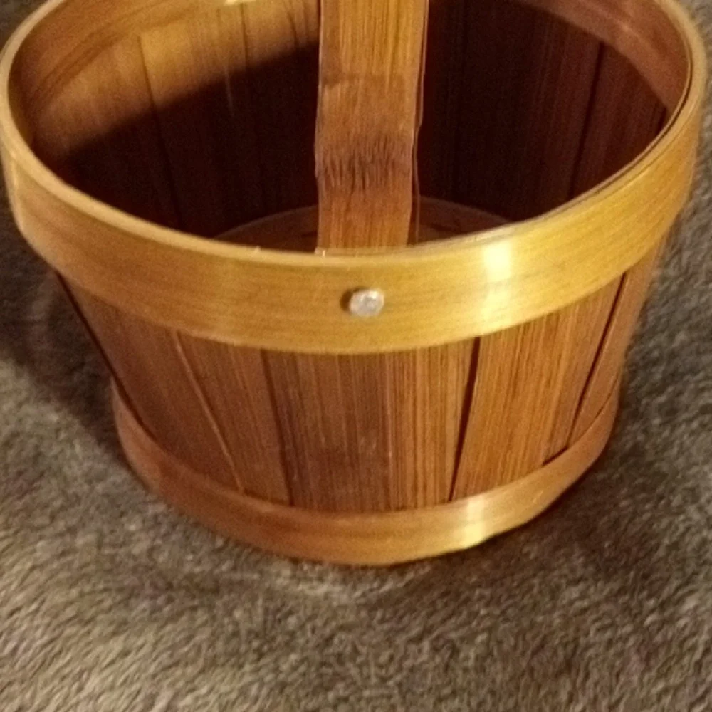 BASKET small woven