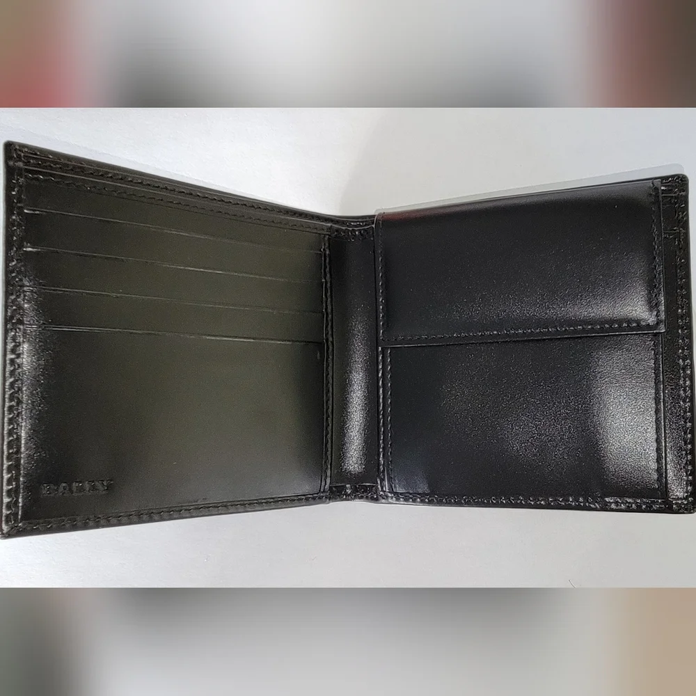 Bally Leather Wallet Unisex
