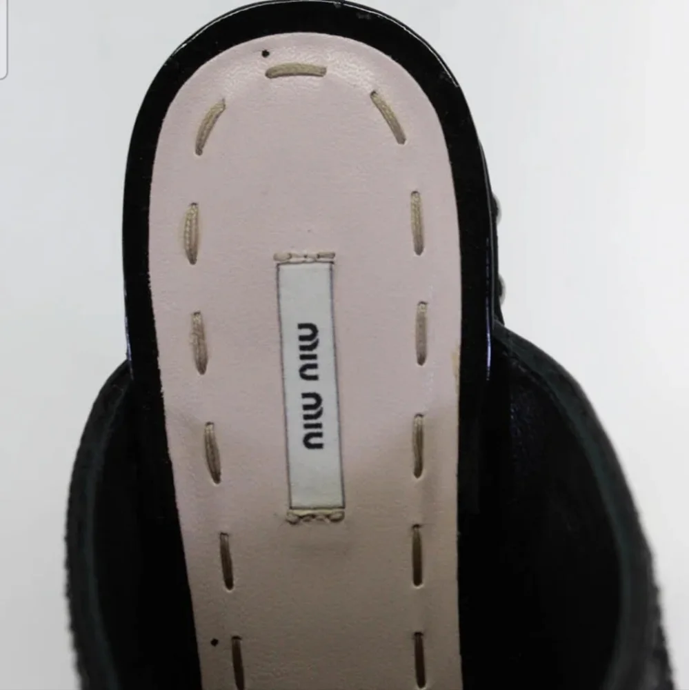 description leather