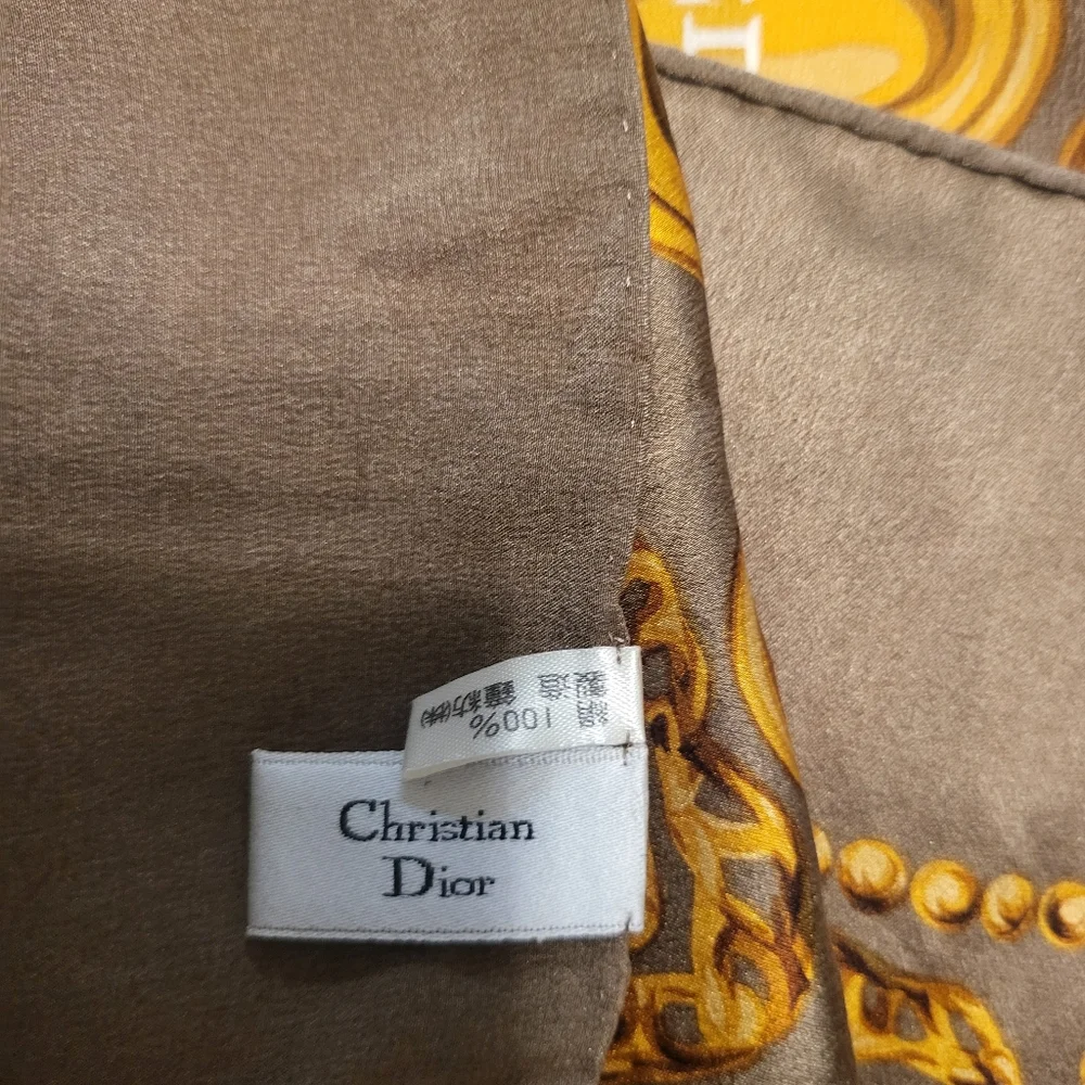 Dior design reposhing 34