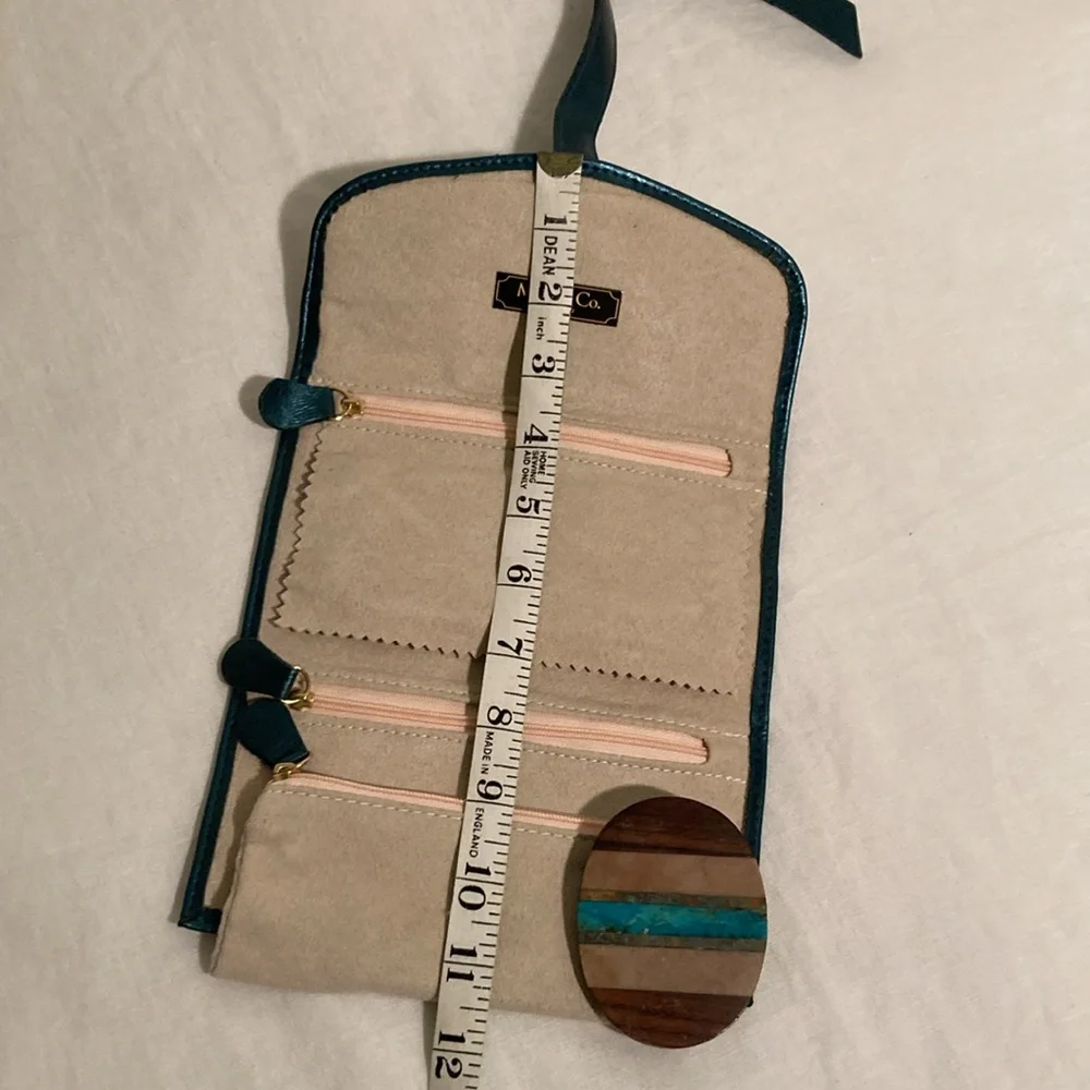 Mele & Co brand mele