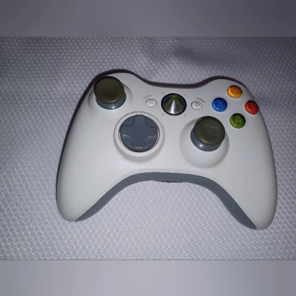 Microsoft includes controller