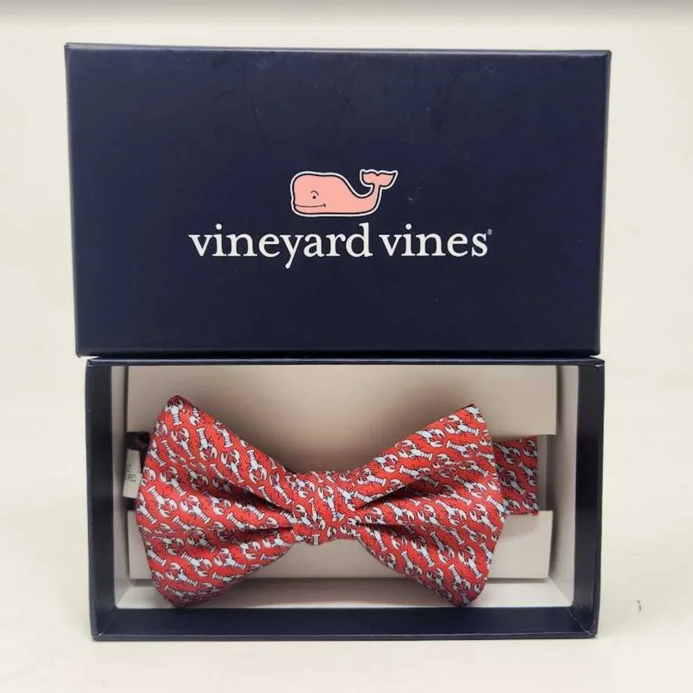 New boys Vineyard Vines classic lobsters red bow tie