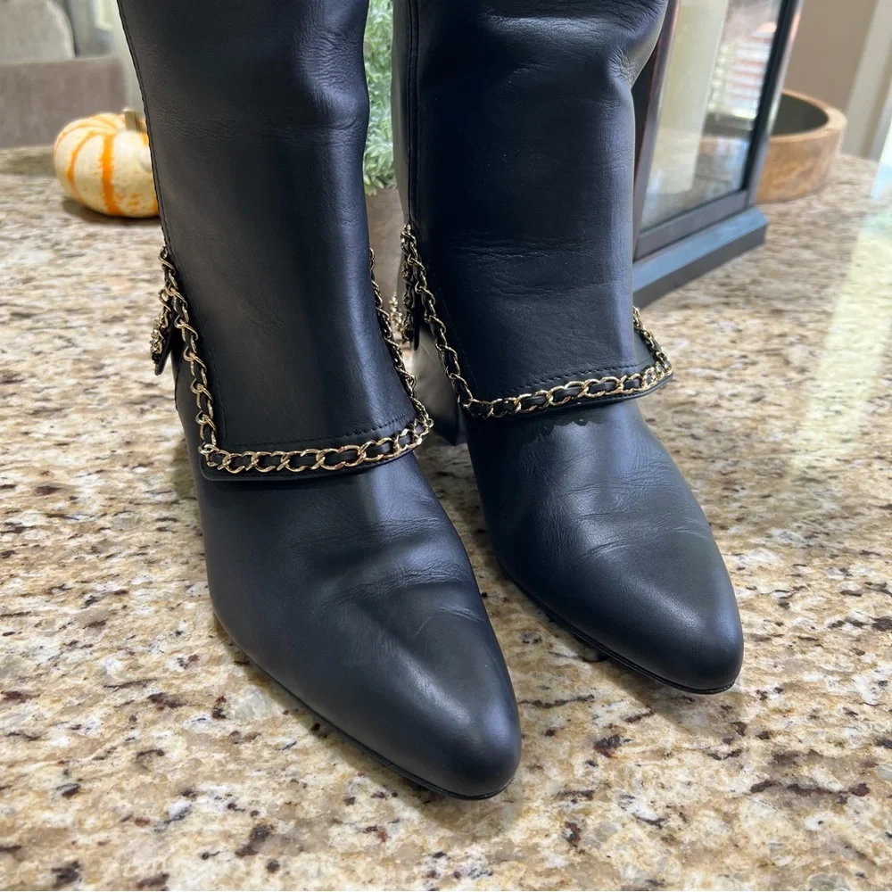 CHANEL calfskin knee