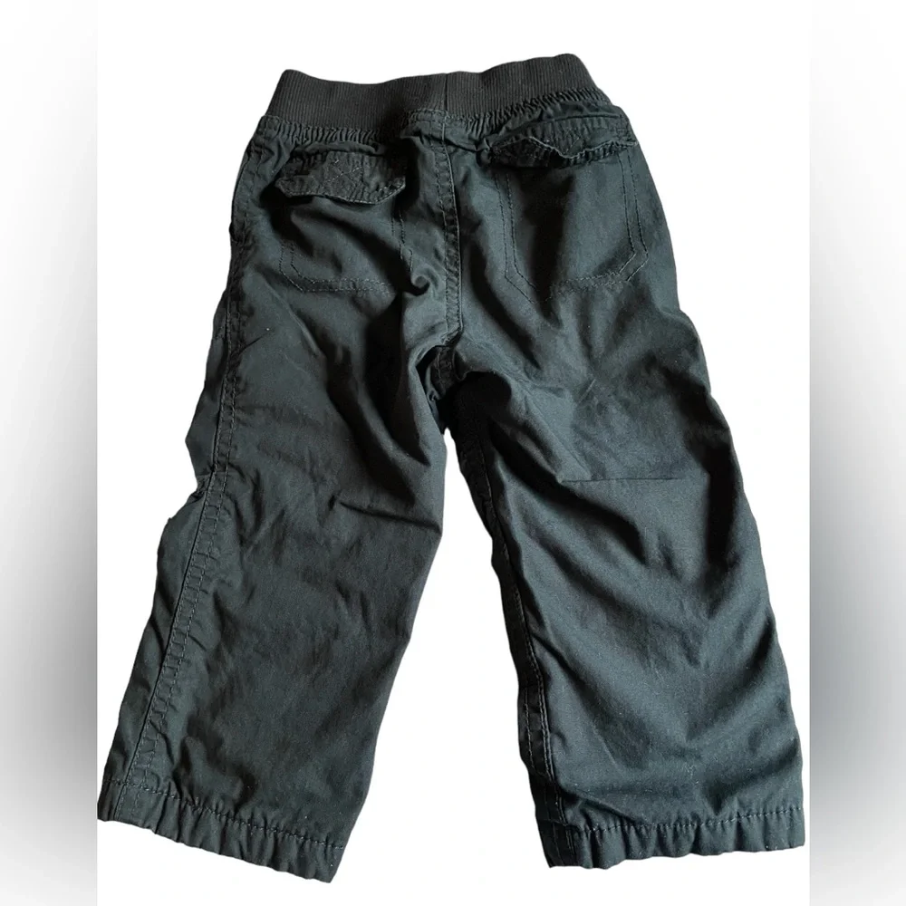 Carters euc black