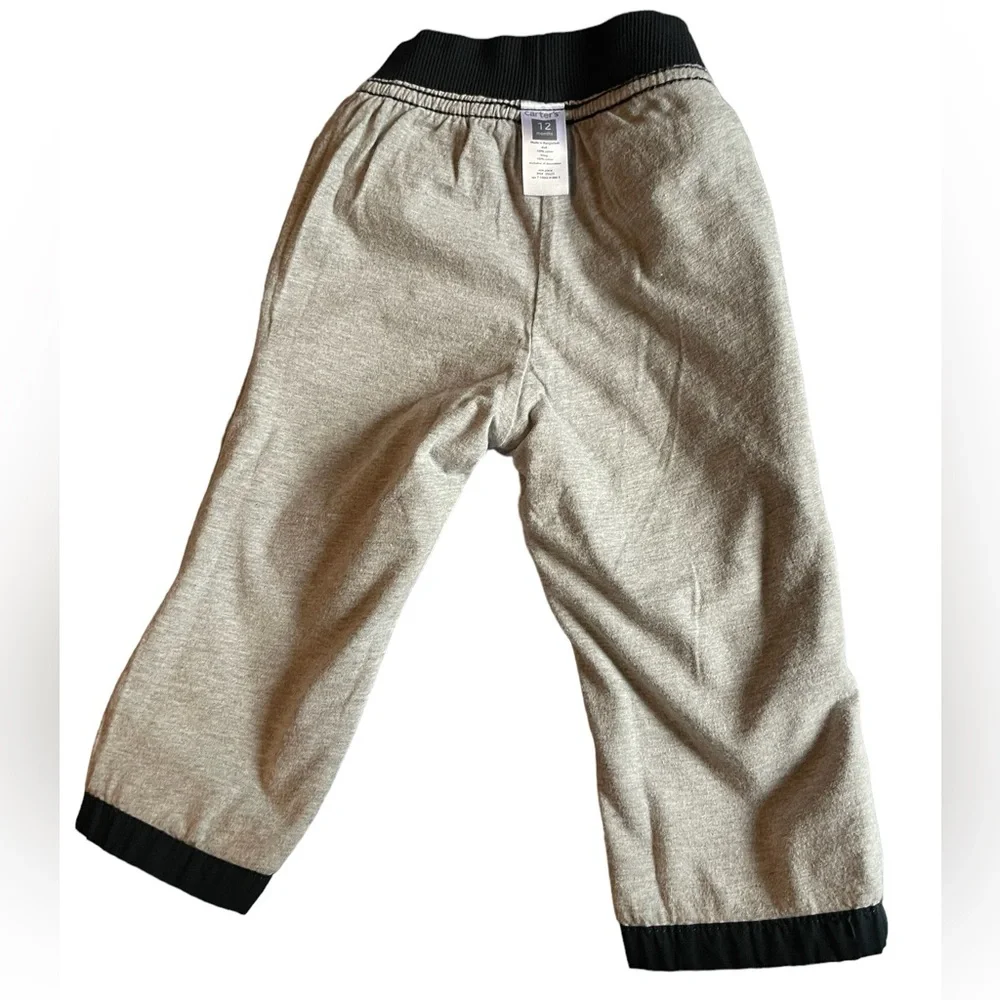 Carters euc black