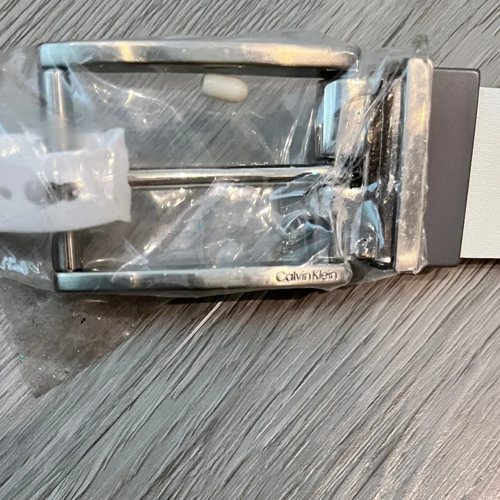 Calvin Klein note brand