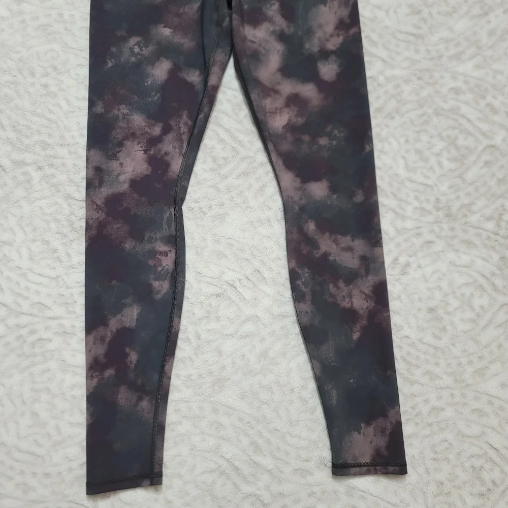 ALO Yoga excellent pre