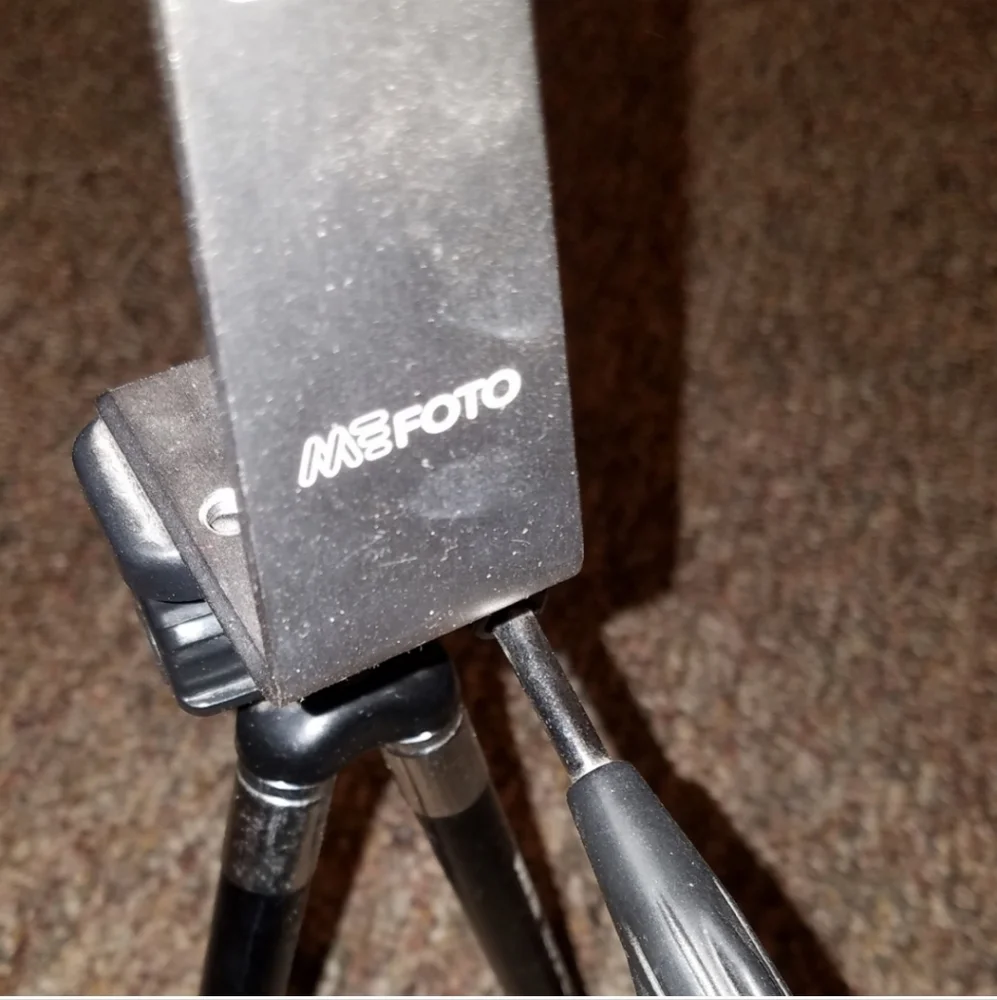 N/A tripod extends