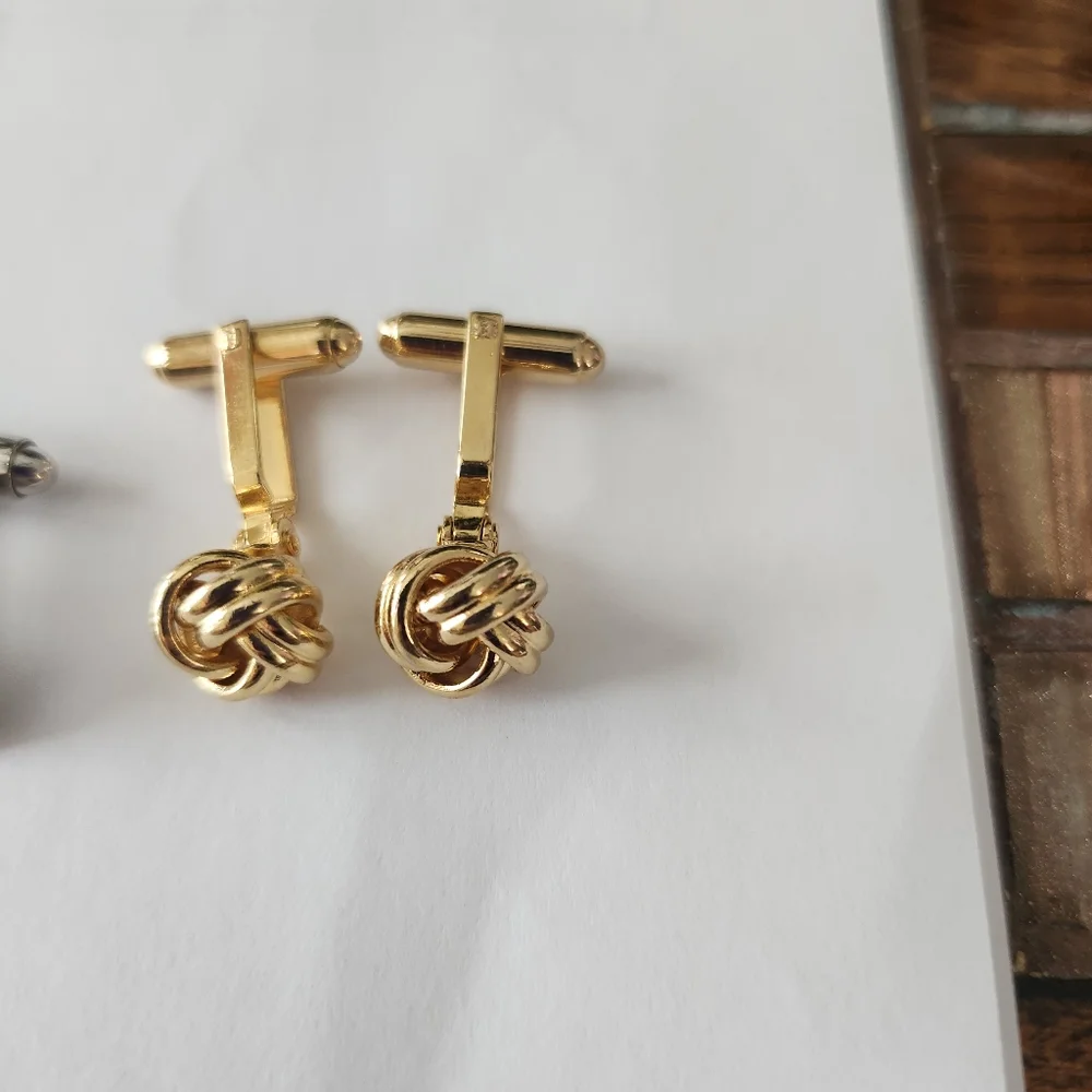 N/A pairs cufflinks