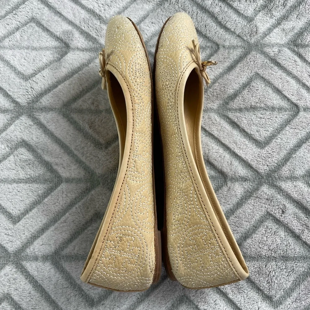Tory Burch leather ballet flats with embroidered logo size 7.5