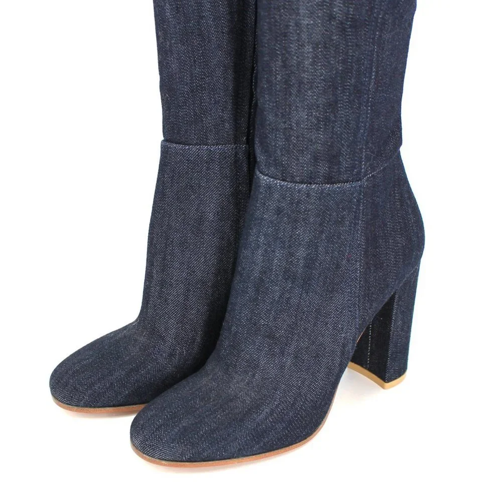 Gianvito Rossi inside shaft