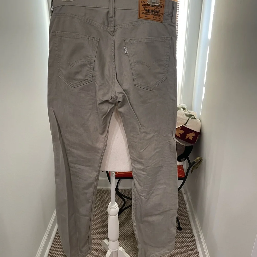 LEVI'S GRAY DENIM