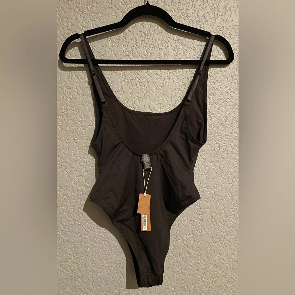 nwt skims