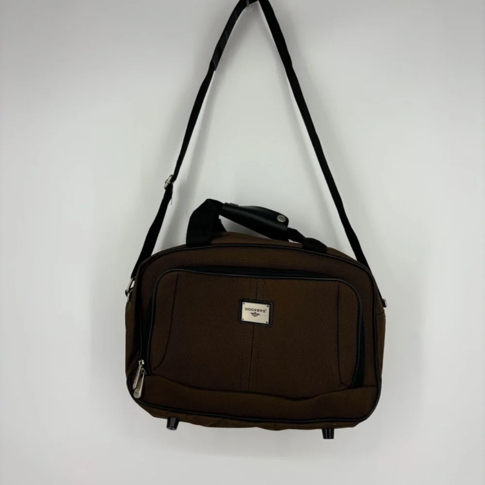 Dockers Small Size Carry On Travel Bag Brown Removable Shoulder Strap Zip Pocket