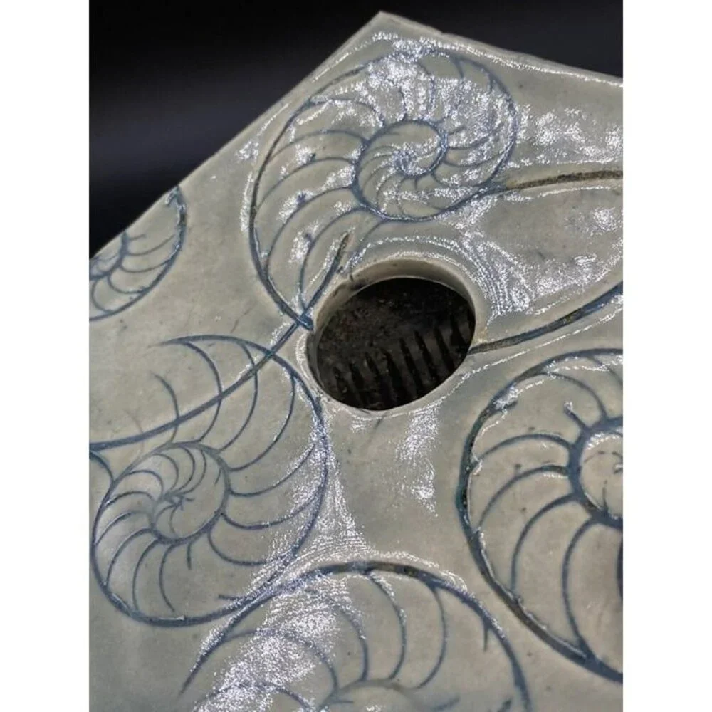 Ikebana studio pottery