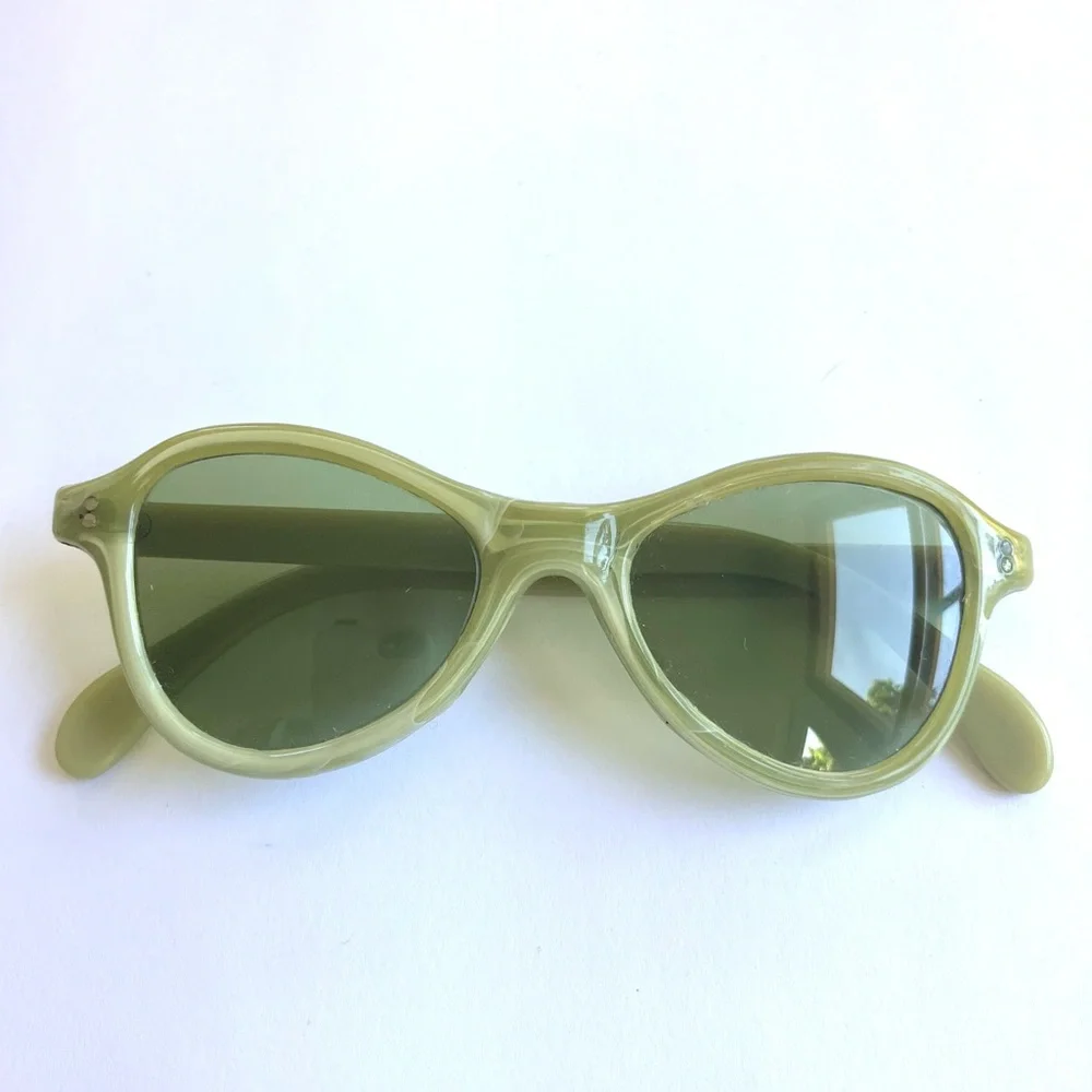 Vintage 50’s pea dusty green children’s sunglasses