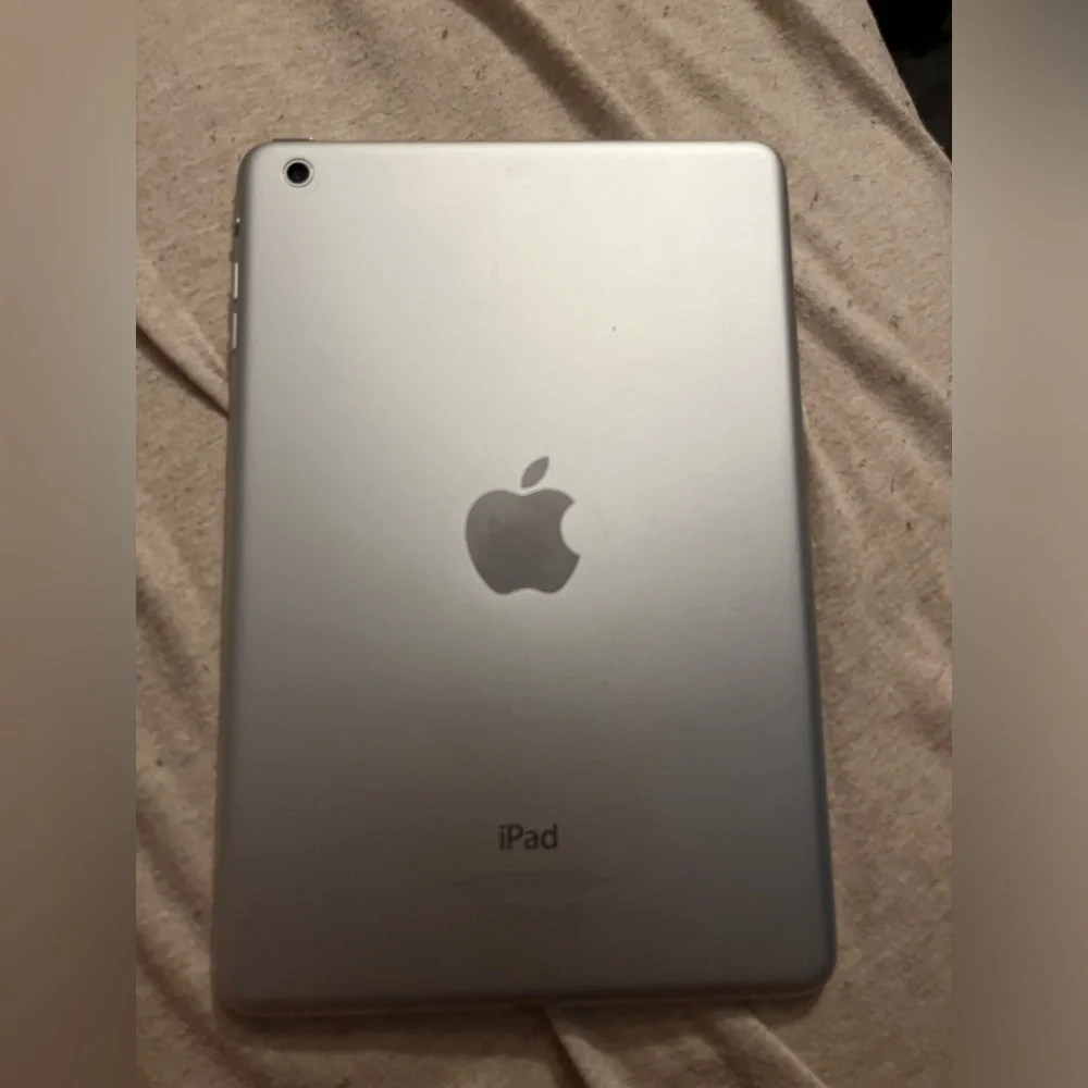 Apple few scratches