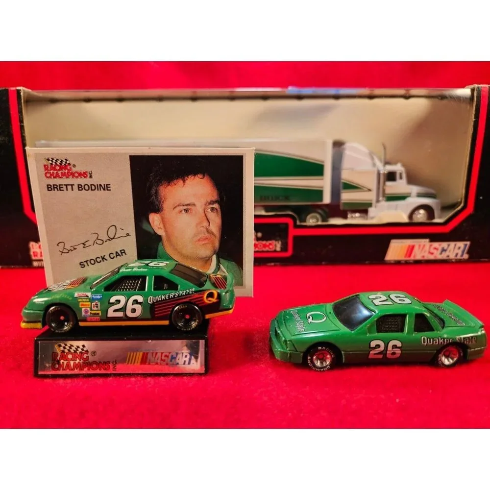 BRETT BODINE NASCAR TRANSPORTER BUNDLE w/MATCHING STOCKCAR & PLAYER CARD