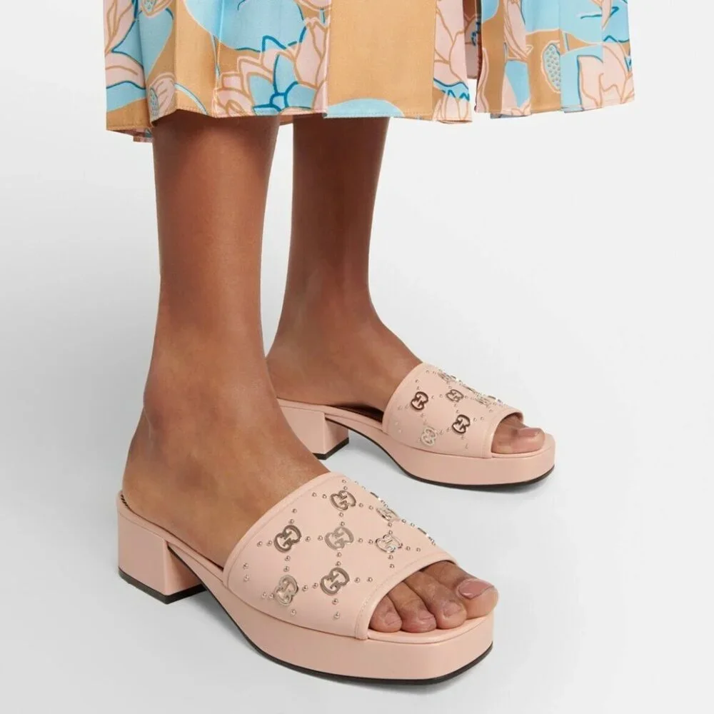 Gucci 723427 size us